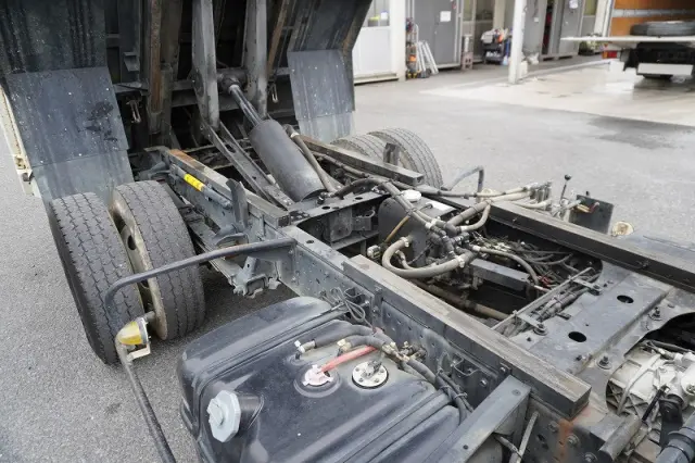 いすゞ エルフ TKG-NPR85YN(2WD)の写真28