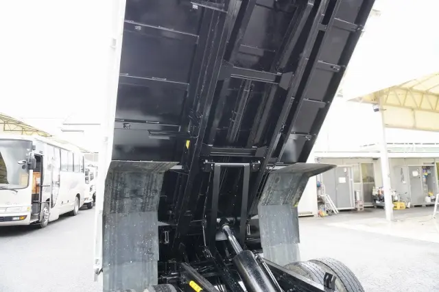 いすゞ エルフ TKG-NPR85YN(2WD)の写真29