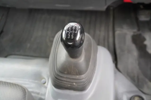 いすゞ エルフ TKG-NPR85YN(2WD)の写真31