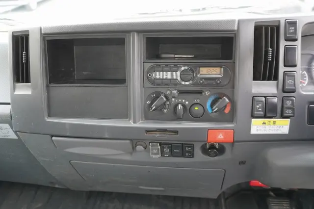 いすゞ エルフ TKG-NPR85YN(2WD)の写真32