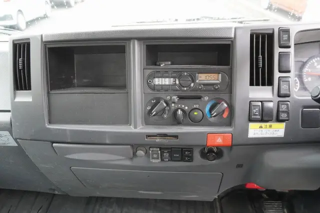 いすゞ エルフ TKG-NPR85YN(2WD)の写真32