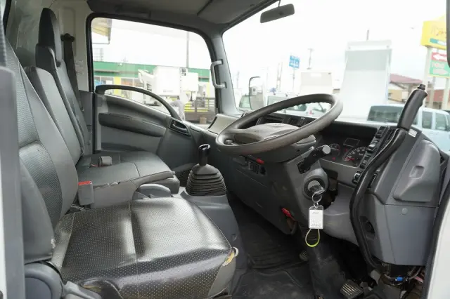 いすゞ エルフ TKG-NPR85YN(2WD)の写真36