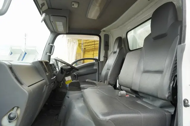 いすゞ エルフ TKG-NPR85YN(2WD)の写真38
