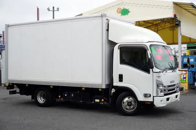 いすゞ エルフ 2RG-NPR88AN(2WD)の写真6