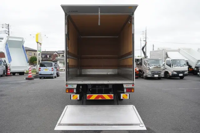 いすゞ エルフ 2RG-NPR88AN(2WD)の写真20