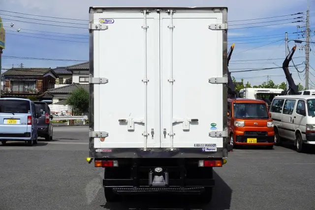 三菱 キャンター TPG-FBA50(2WD)の写真4