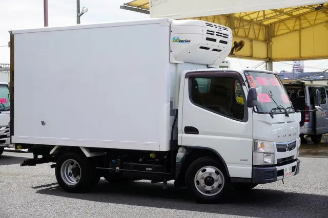 三菱 キャンター TPG-FBA50(2WD)の写真6