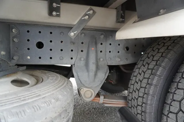 三菱 キャンター TPG-FBA50(2WD)の写真11