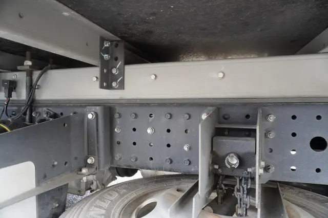 三菱 キャンター TPG-FBA50(2WD)の写真12