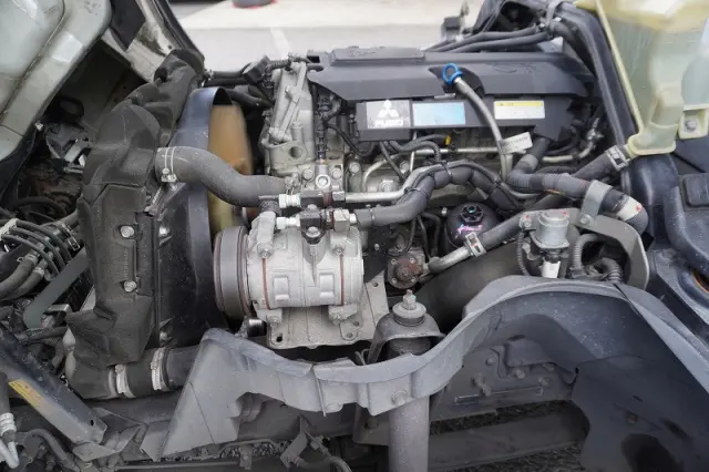 三菱 キャンター TPG-FBA50(2WD)の写真14
