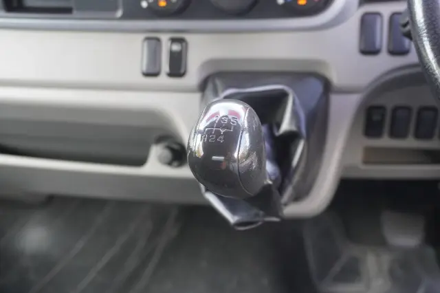 三菱 キャンター TPG-FBA50(2WD)の写真30