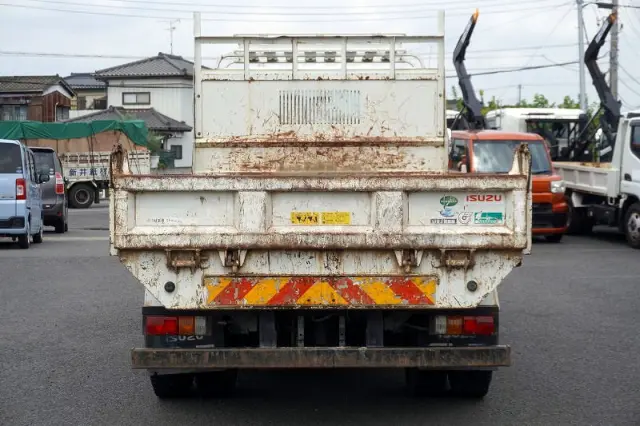 いすゞ エルフ SKG-NPR85YN(2WD)の写真4