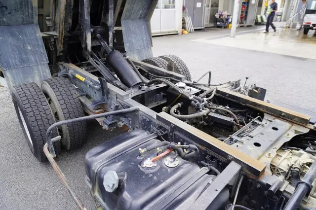いすゞ エルフ SKG-NPR85YN(2WD)の写真27