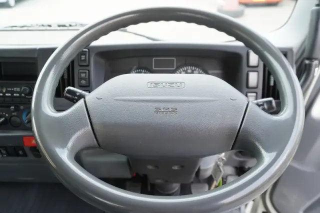 いすゞ エルフ SKG-NPR85YN(2WD)の写真29