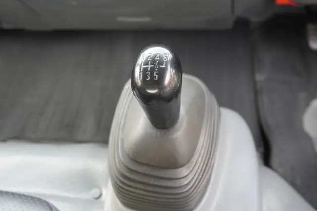 いすゞ エルフ SKG-NPR85YN(2WD)の写真30