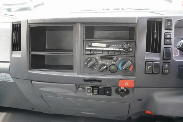 いすゞ エルフ SKG-NPR85YN(2WD)の写真31