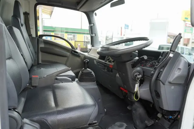 いすゞ エルフ SKG-NPR85YN(2WD)の写真35