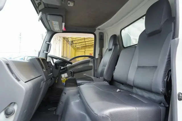 いすゞ エルフ SKG-NPR85YN(2WD)の写真37