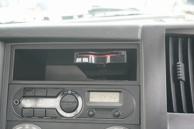いすゞ フォワード 2RG-FRR90S2(2WD)の写真36