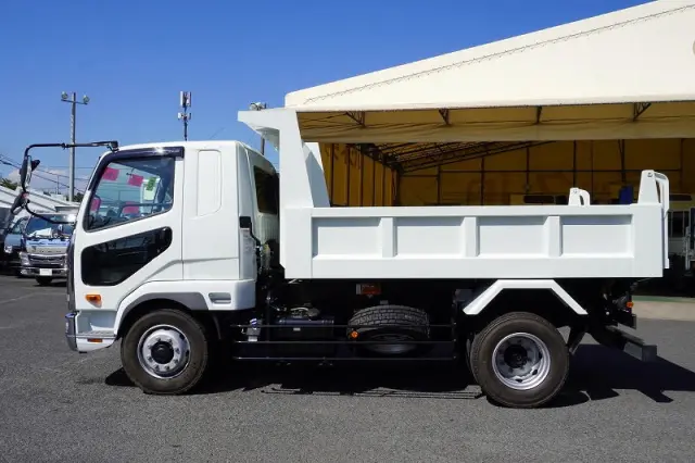 三菱 ファイター 2KG-FK62FZ(2WD)の写真3