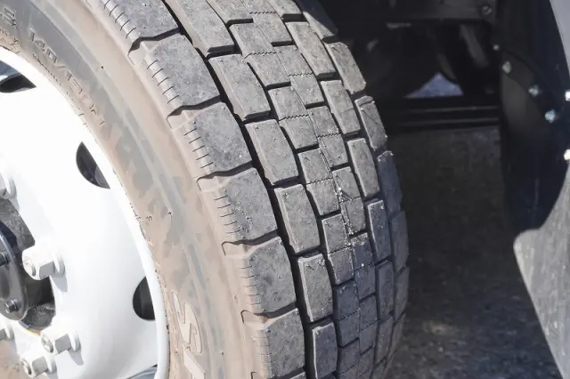 三菱 ファイター 2KG-FK62FZ(2WD)の写真9