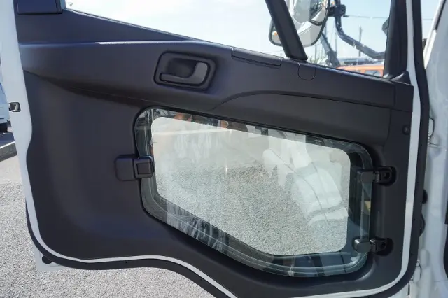 三菱 ファイター 2KG-FK62FZ(2WD)の写真38