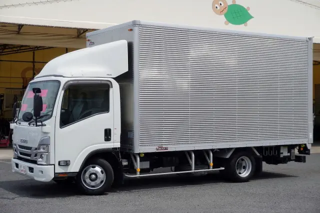 いすゞ エルフ 2RG-NPR88AN(2WD)の写真1