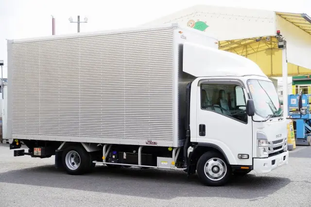 いすゞ エルフ 2RG-NPR88AN(2WD)の写真6