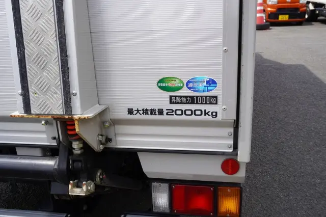 いすゞ エルフ 2RG-NPR88AN(2WD)の写真30
