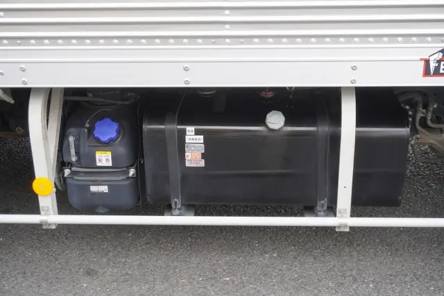いすゞ エルフ 2RG-NPR88AN(2WD)の写真32