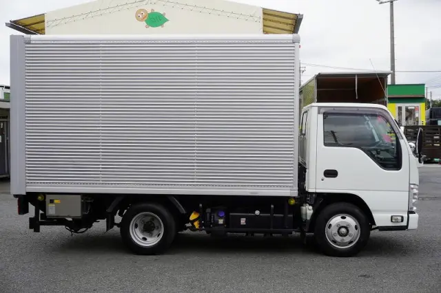 いすゞ エルフ 2RG-NKR88AN(2WD)の写真5