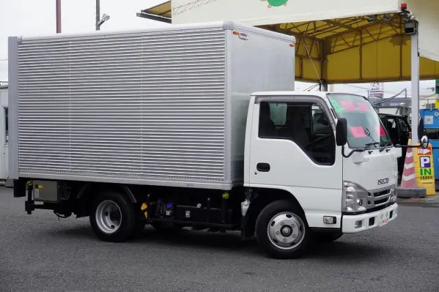 いすゞ エルフ 2RG-NKR88AN(2WD)の写真6