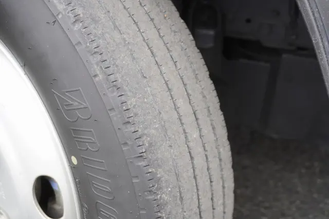 いすゞ エルフ 2RG-NKR88AN(2WD)の写真10