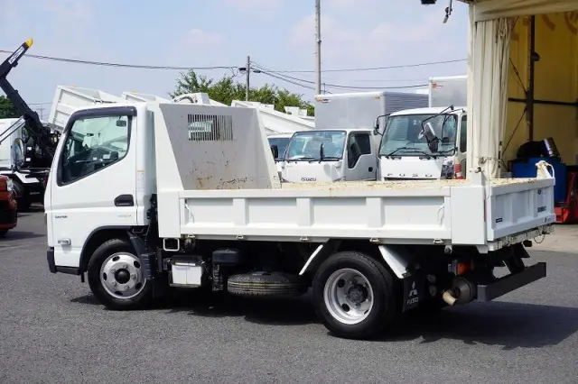 三菱 キャンター 2RG-FBA60(2WD)の写真7