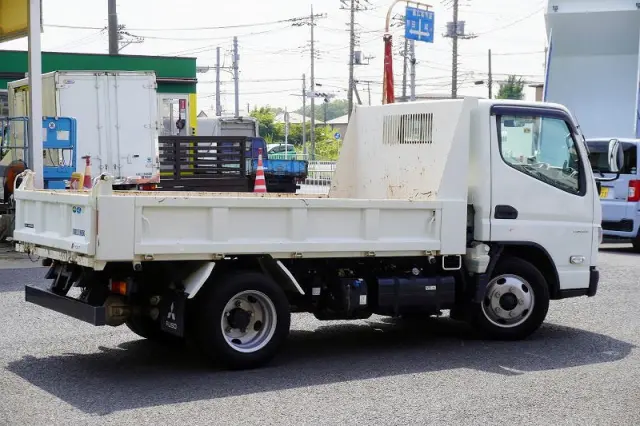 三菱 キャンター 2RG-FBA60(2WD)の写真8