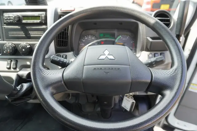 三菱 キャンター 2RG-FBA60(2WD)の写真26