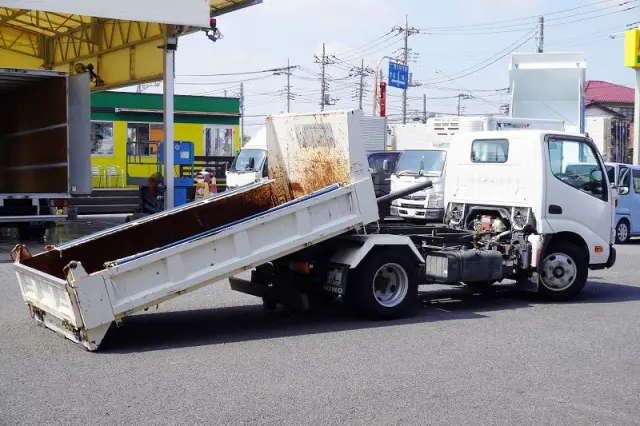 日野 デュトロ TKG-XZU620T(2WD)の写真9