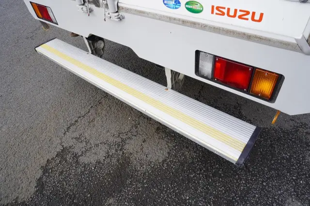 いすゞ エルフ 2RG-NPR88AN(2WD)の写真27