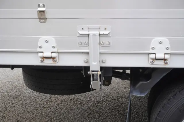 いすゞ エルフ 2RG-NPR88AN(2WD)の写真28