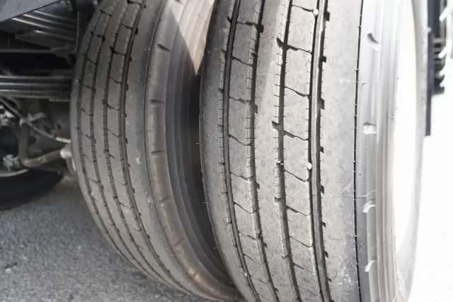 三菱 ファイター 2KG-FK62FZ(2WD)の写真11