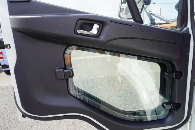 三菱 ファイター 2KG-FK62FZ(2WD)の写真50