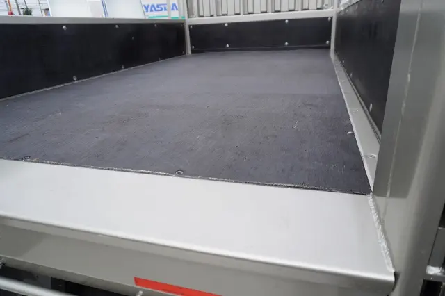 三菱 キャンター 2RG-FBA20(2WD)の写真20