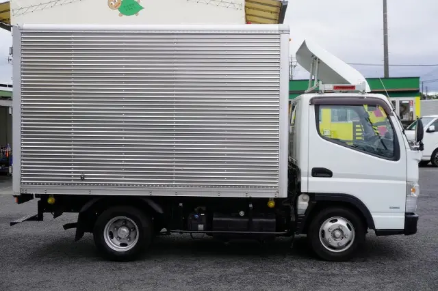 三菱 キャンター TPG-FBA20(2WD)の写真5