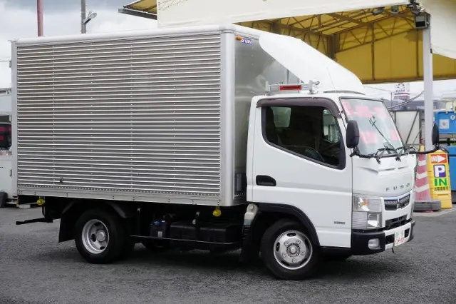 三菱 キャンター TPG-FBA20(2WD)の写真6