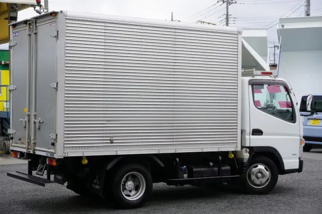三菱 キャンター TPG-FBA20(2WD)の写真8