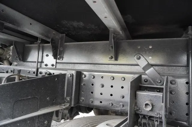 三菱 キャンター TPG-FBA20(2WD)の写真12