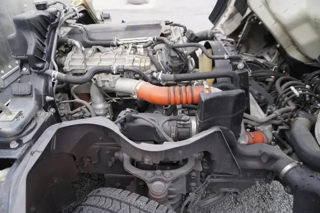 三菱 キャンター TPG-FBA20(2WD)の写真15