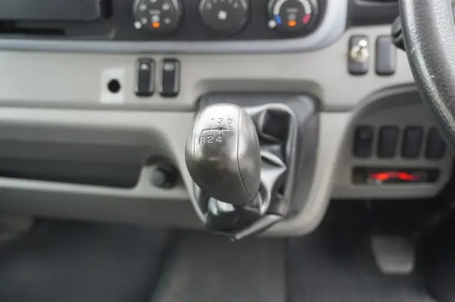 三菱 キャンター TPG-FBA20(2WD)の写真29