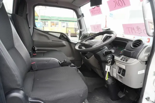 三菱 キャンター TPG-FBA20(2WD)の写真36