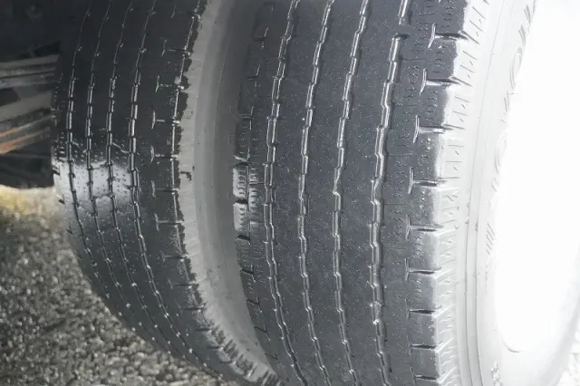 いすゞ エルフ 2PG-NPR88AN(2WD)の写真11